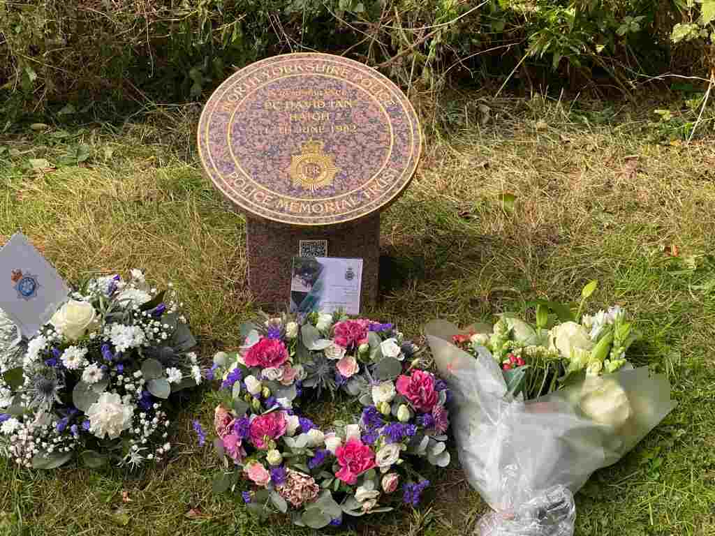 Memorial stone unveiled in honour of murdered Harrogate police officer