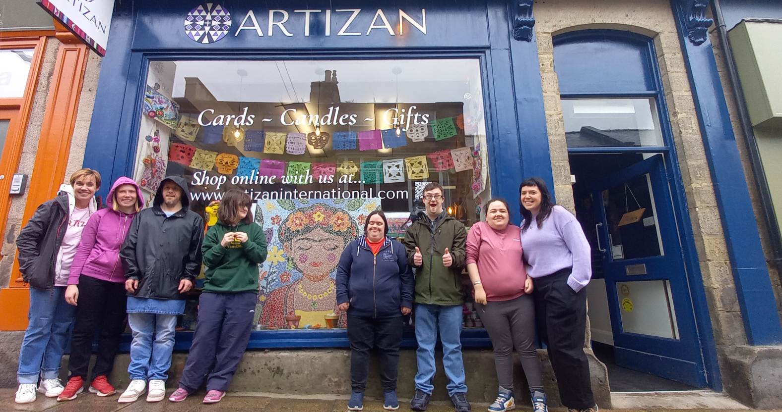 Harrogate shop unveils mosaic of iconic painter made by artists with disabilities